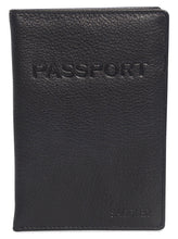 Carica l&#39;immagine nel visualizzatore di Gallery, SADDLER &quot;HARPER&quot; Women&#39;s Luxurious Leather RFID Passport Holder | Gift Boxed SADDLER ACCESSORIES
